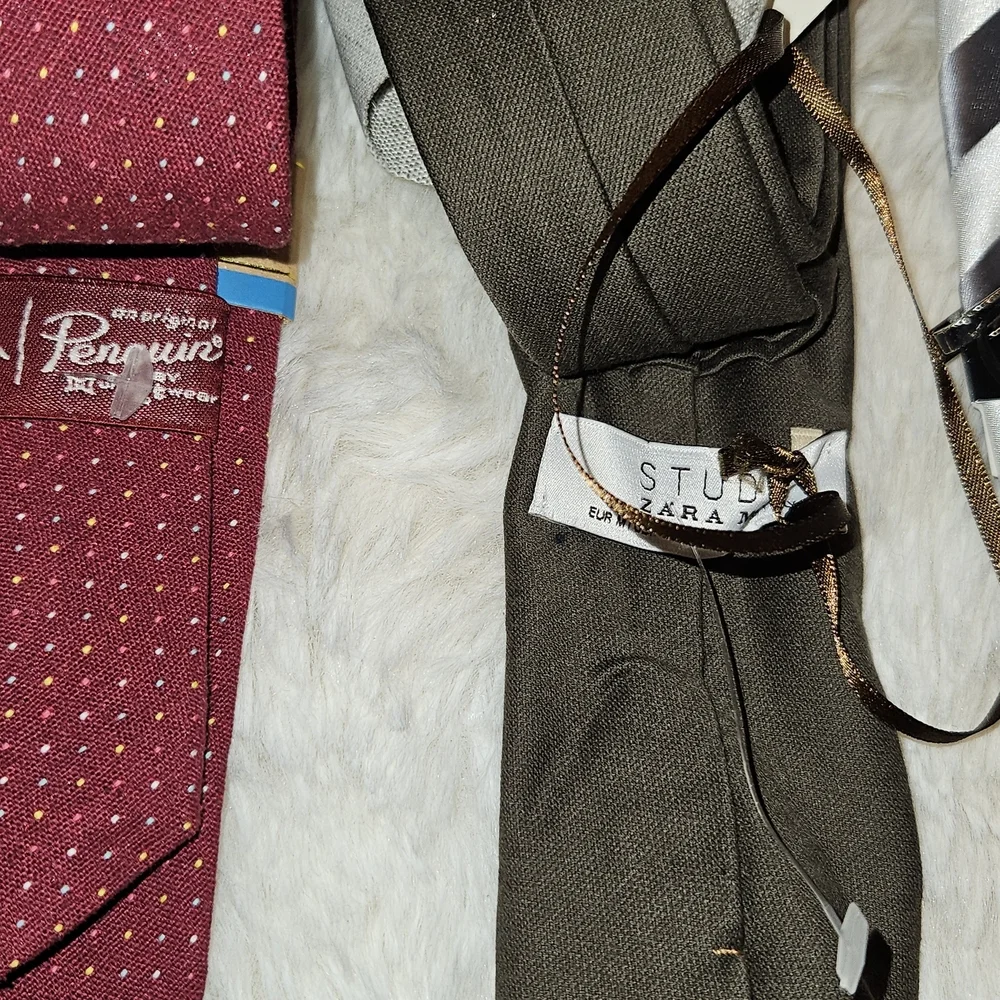 Lot Of 6 Men Slim/Skinny/Slim Ties - Brands: Calvin Klein Peguin The Tie Bar